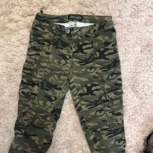army cargo pants!!